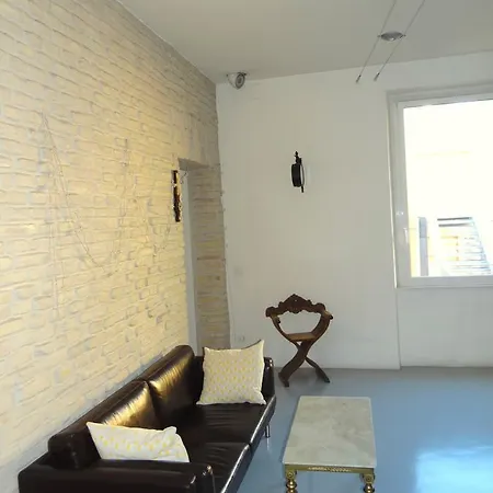 Πανσιόν The Loft